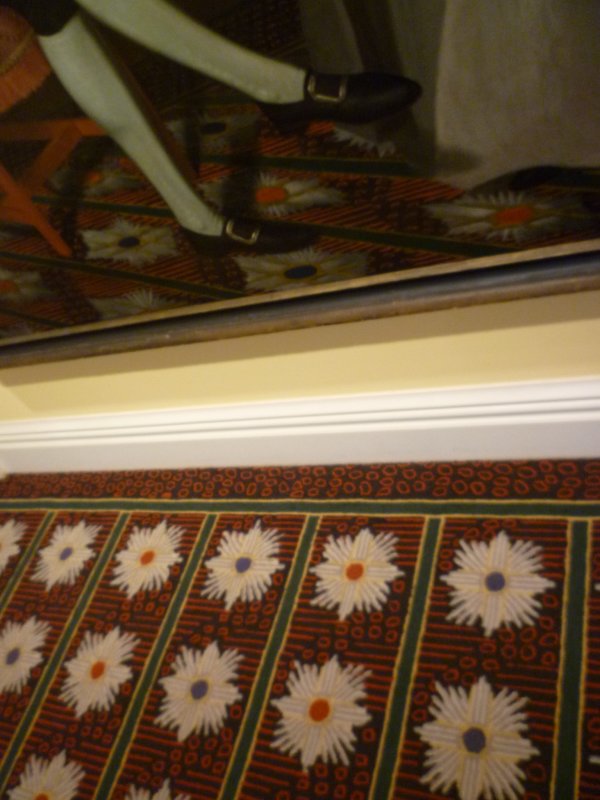 A carpete of the same pattern is used for the display of Ralph Earl's paiting of Ellsworths'