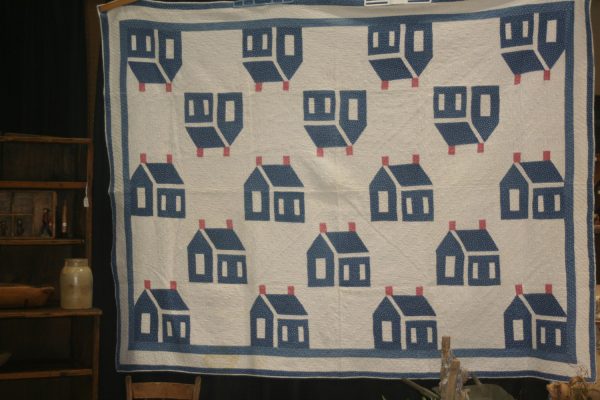 Ohio Country Antique Show Reprises October 28