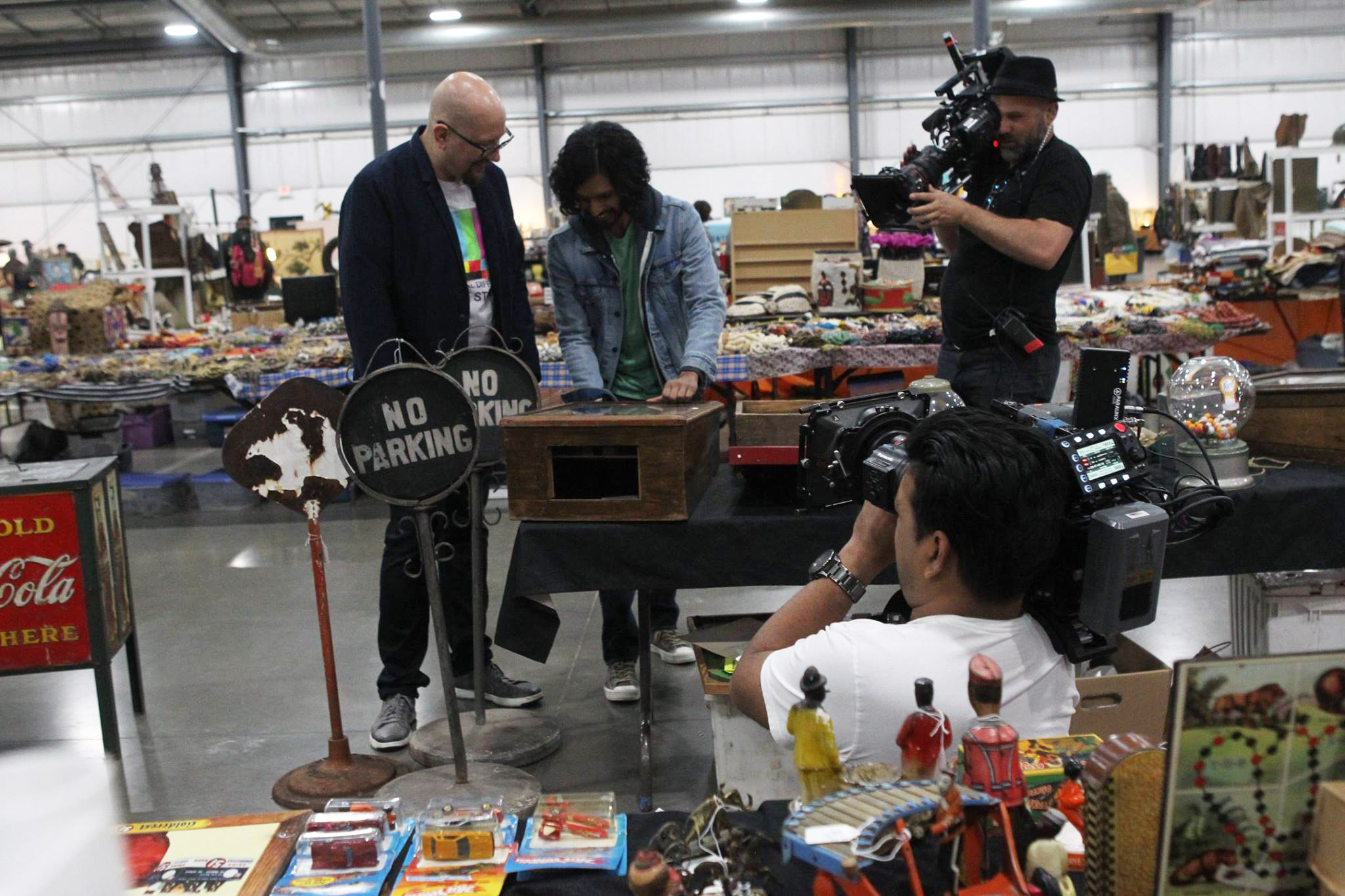 Discovery Channel’s Vintage Tech Hunters Visit Grayslake