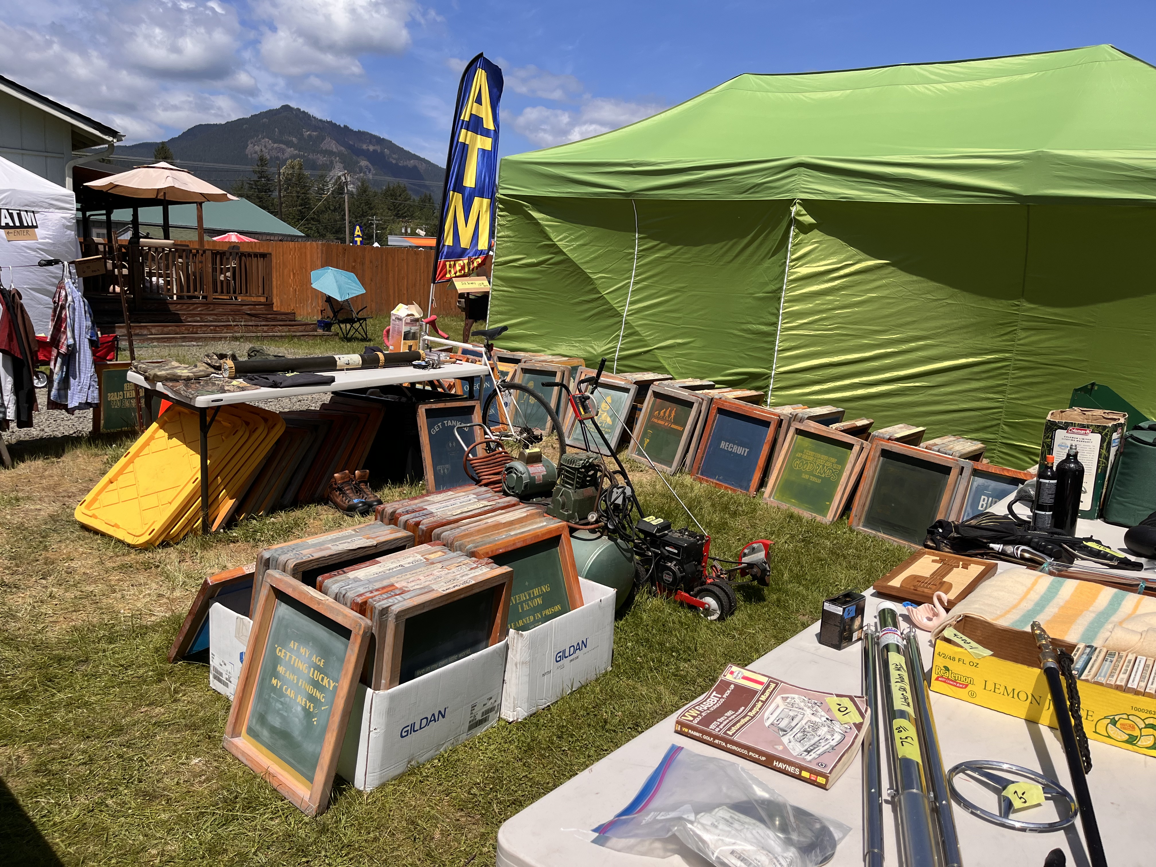 Mega Market, Vanishing Vintage