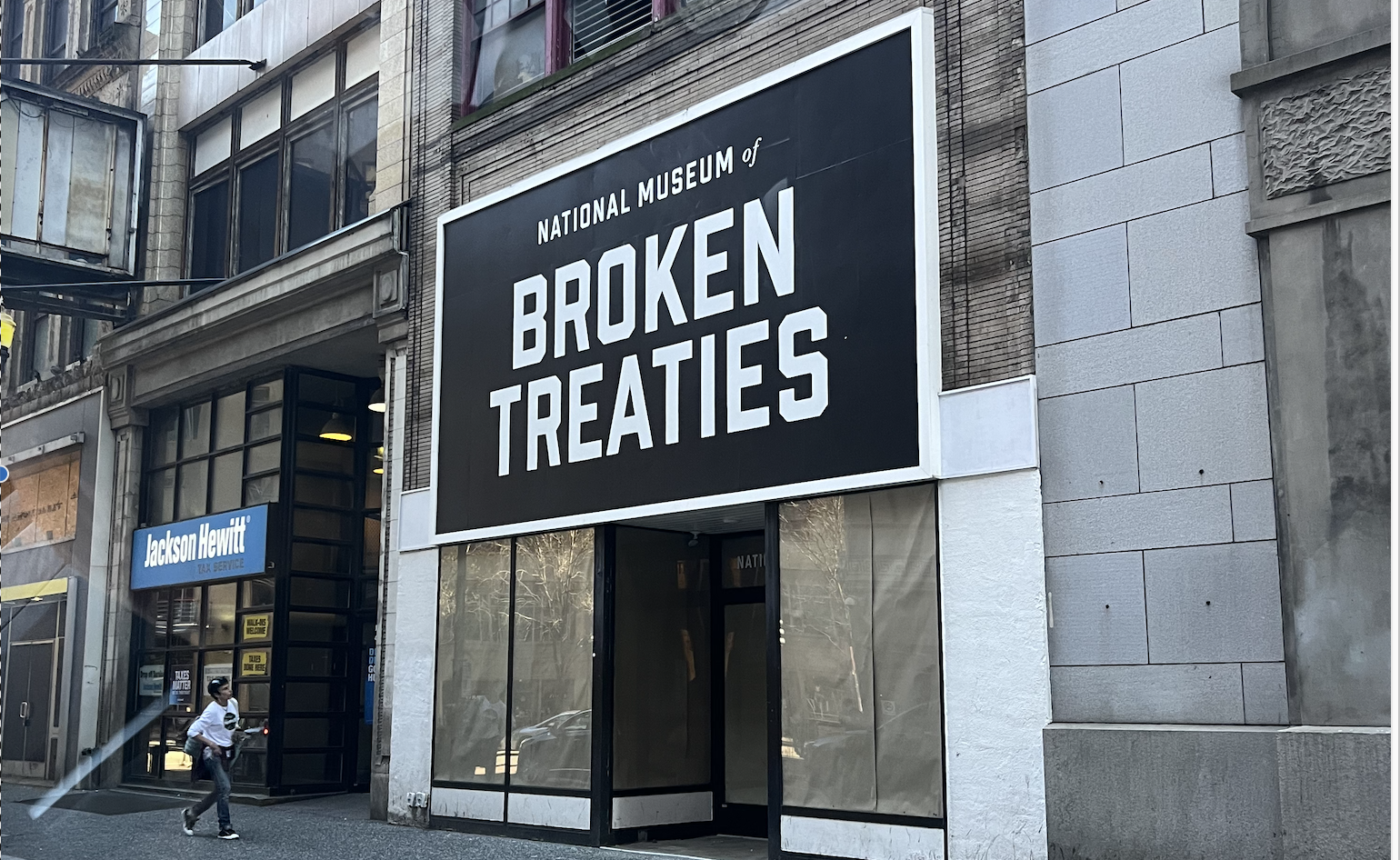 Art Log, March 17, 2024: Fancy clubs, vinyl records, new museums and absurd ones.