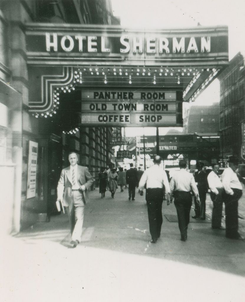 By still just me - Chicago 1939, CC BY-SA 2.0, https://commons.wikimedia.org/w/index.php?curid=157599016